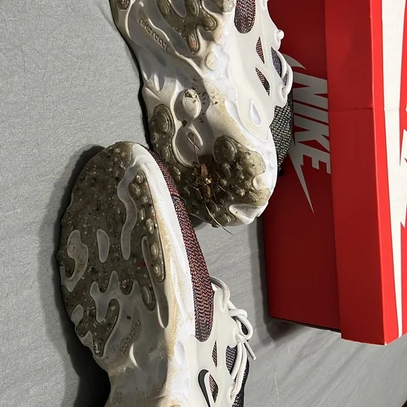 Nike react size 9 - Picture 3 of 3